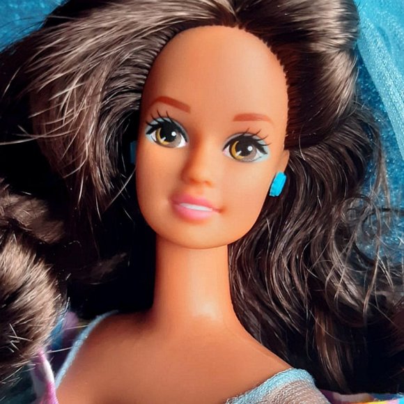 1992 Special Expressions (Hispanic) Mattel# 10050 Doll - Picture 2 of 8